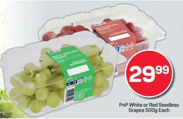 PnP White or Red Seedless Grapes 500g Each